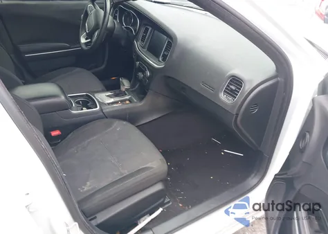 2016 Dodge Charger Sxt z USA, uszkodzony, nr VIN 2C3CDXHG8GH332810